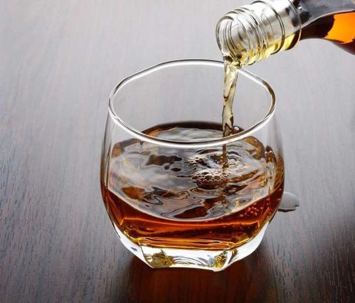 理性飲酒防中毒 解酒良方助你輕松應對，兼談通信與自動控制技術的應用